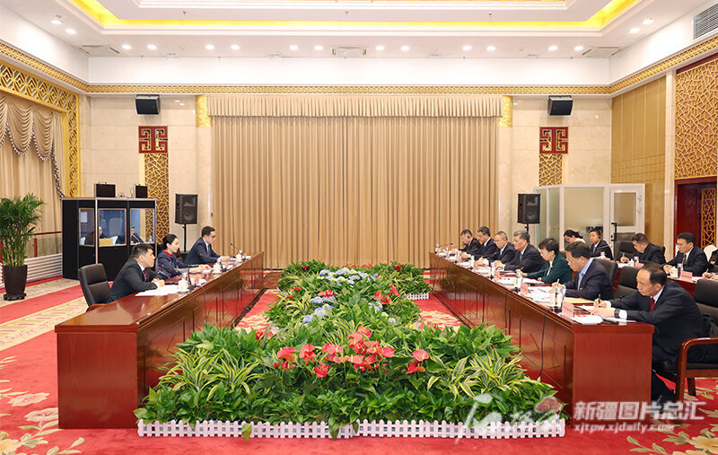 马兴瑞会见吉尔吉斯斯坦驻华大使穆萨耶娃一行 马兴瑞会见吉尔吉斯斯坦驻华大使穆萨耶娃一行