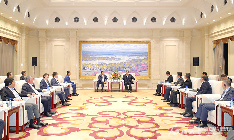 马兴瑞会见哈萨克斯坦阿拜州州长乌兰哈耶夫 马兴瑞会见哈萨克斯坦阿拜州州长乌兰哈耶夫