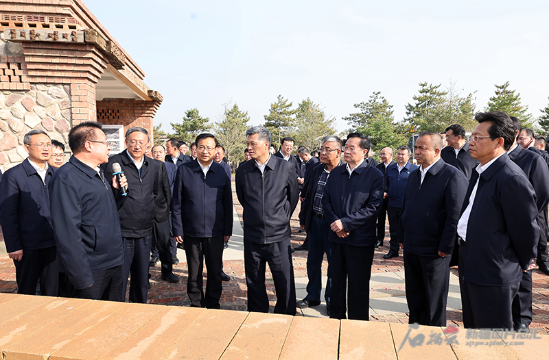 新疆党政代表团赴宁夏学习考察 认真开展主题教育携手抢抓发展机遇 以区域协作新成效谱写现代化建设新篇章 新疆党政代表团赴宁夏学习考察 认真开展主题教育携手抢抓发展机遇 以区域协作新成效谱写现代化建设新篇章