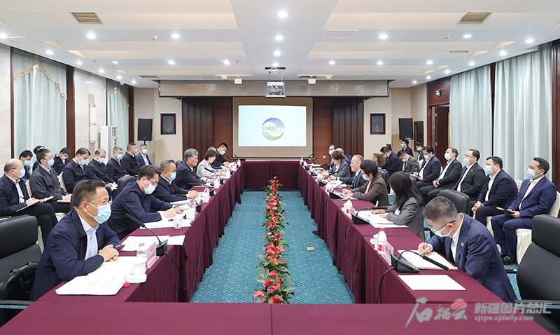 马兴瑞在中亚区域经济合作学院调研 聚焦重点领域 创新发展模式 为共建“一带一路”提供有效智力支持 马兴瑞在中亚区域经济合作学院调研 聚焦重点领域 创新发展模式 为共建“一带一路”提供有效智力支持