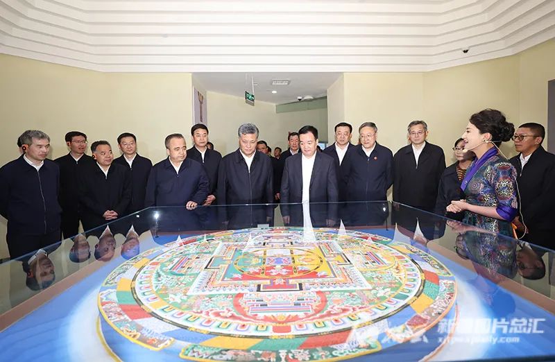 新疆党政代表团赴西藏学习考察 深入贯彻落实新时代党的治疆方略治藏方略 共同筑牢边疆安全屏障携手推进高质量发展 新疆党政代表团赴西藏学习考察 深入贯彻落实新时代党的治疆方略治藏方略 共同筑牢边疆安全屏障携手推进高质量发展