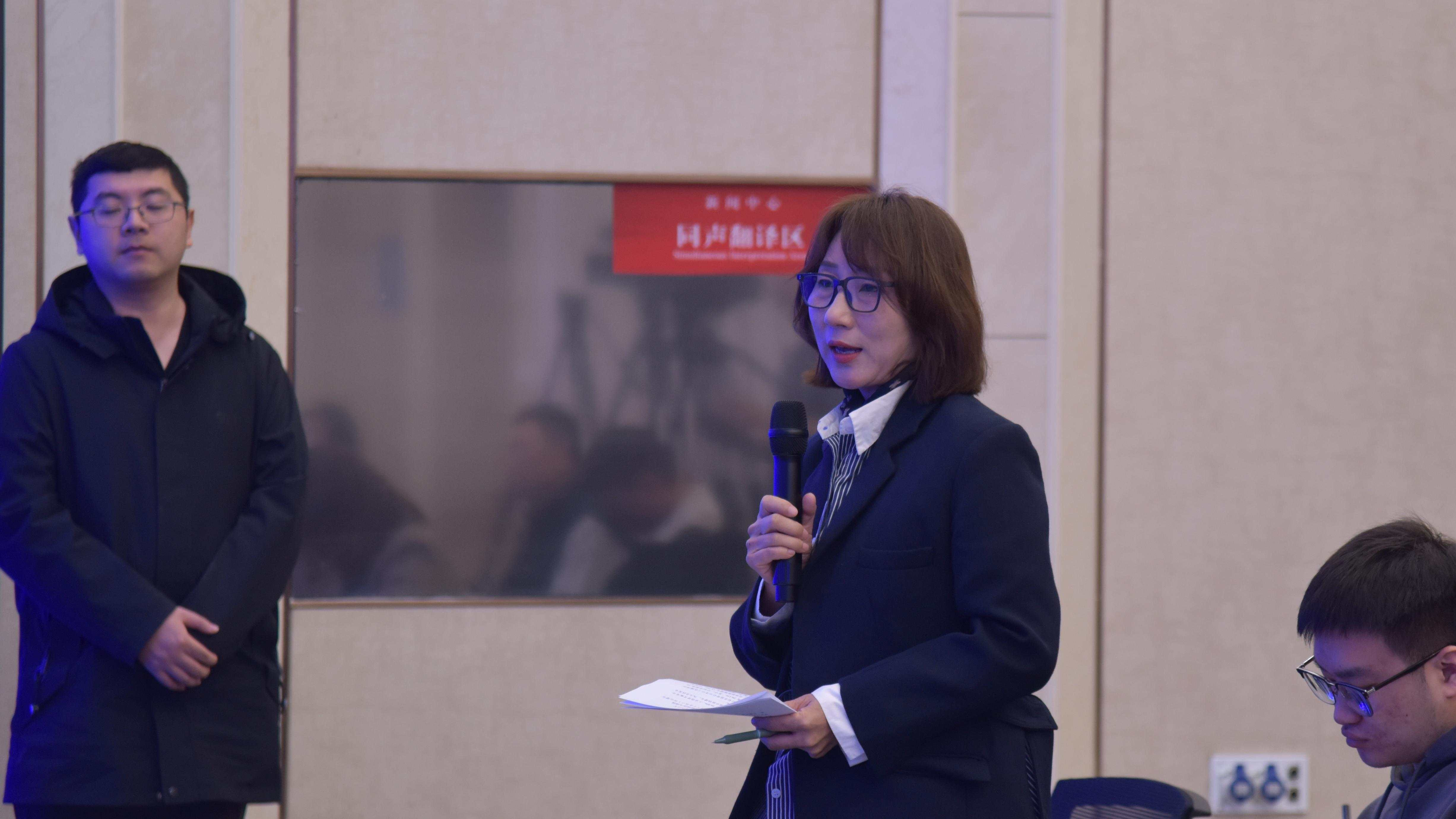 新疆举行2025年一季度自治区国民经济运行情况新闻发布会 新疆举行2025年一季度自治区国民经济运行情况新闻发布会